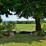 Charmante Maison Nature Avec Parking Et Animaux Acceptes - Fr-1-616-459 Holiday home