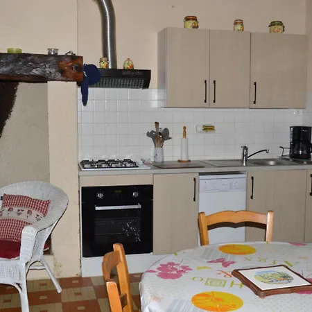 別荘 Charmante Maison Nature Avec Parking Et Animaux Acceptes - Fr-1-616-459 Pézuls