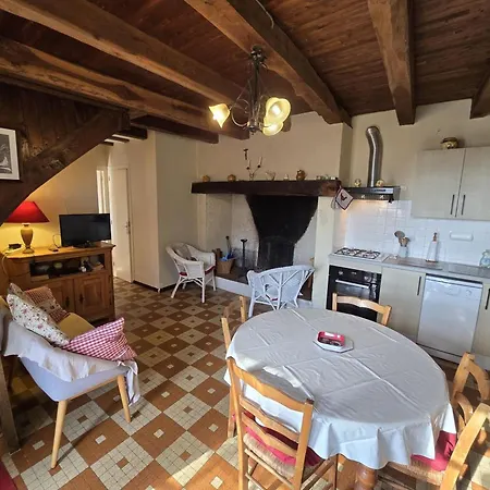 Charmante Maison Nature Avec Parking Et Animaux Acceptes - Fr-1-616-459 *